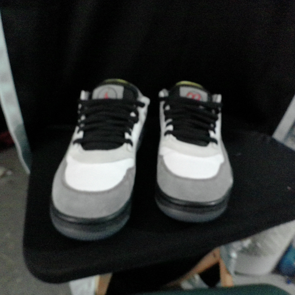 Jordan Retro PM 4s 9.5 Mens - Picture 2 of 5